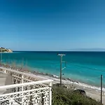 Гостевой дом Angela Sea View 7 *